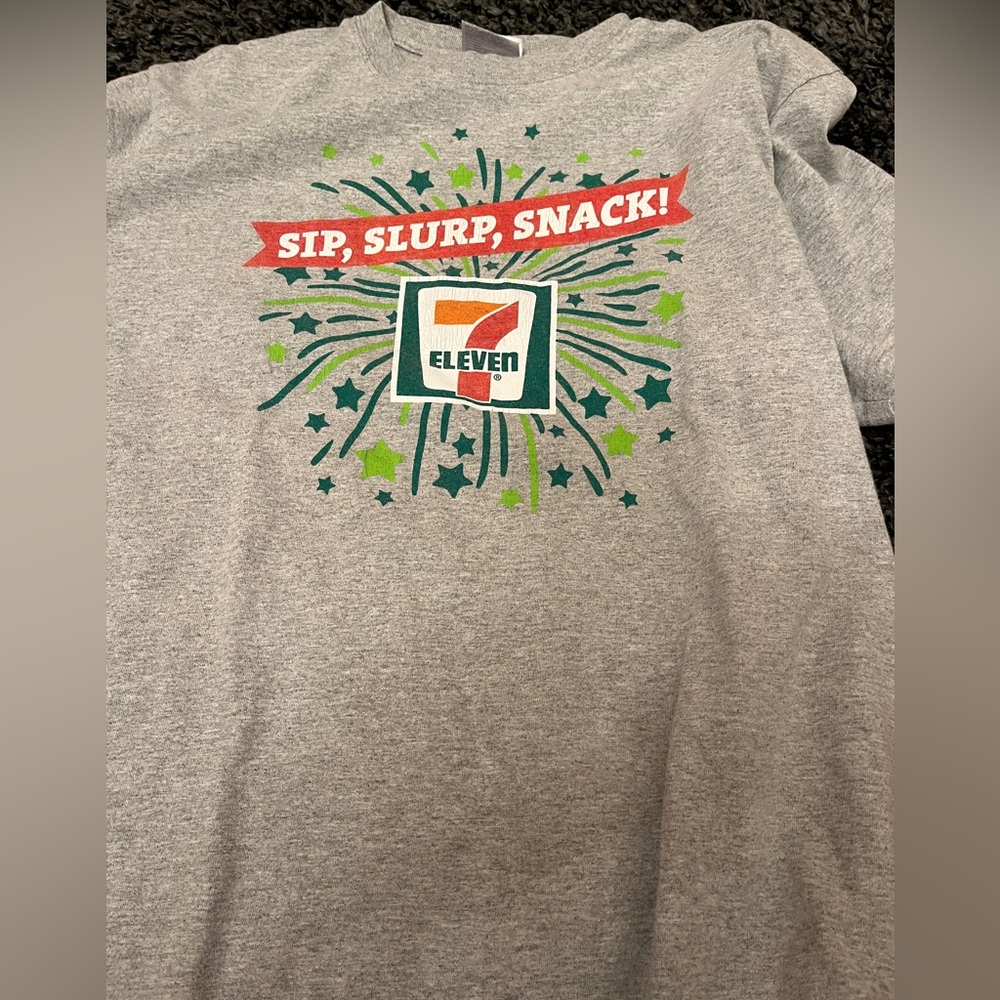 seven 11 shirt men’s size large